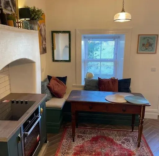 بيت للعطل Tw O Connell Old World Irish Pub *